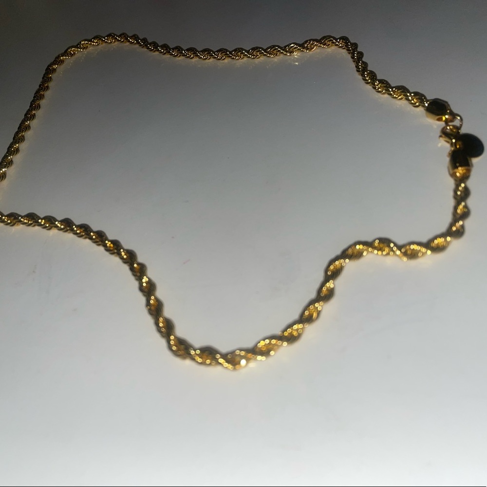 Princess Polly “I’m out of love necklace” - Picture 3 of 8